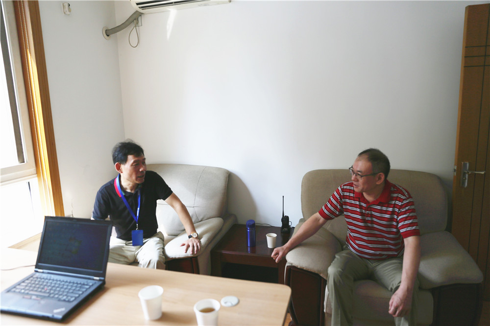 0726高溫慰問(wèn)城投公司大居物業(yè)站3